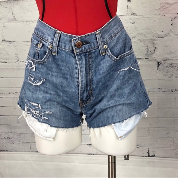 levi high waisted distressed shorts